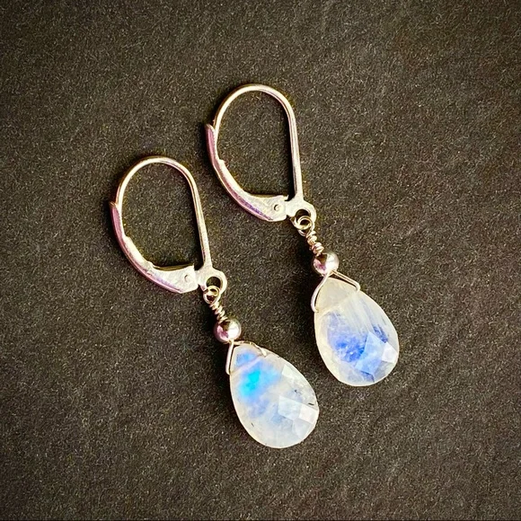 Moonstone Lever Back Earrings Dangle earrings Handmade jewelry for women - Picture 3 of 5
